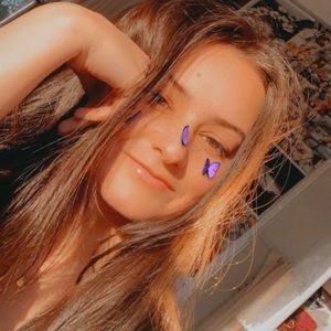 Meet your Posher, Brooke